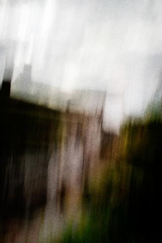 Yves Fauvel L'absent, portrait dans son environnement
